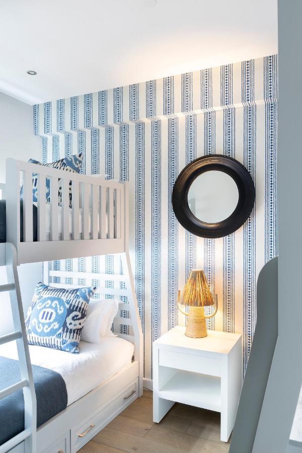The Nici Clifton Sea View *